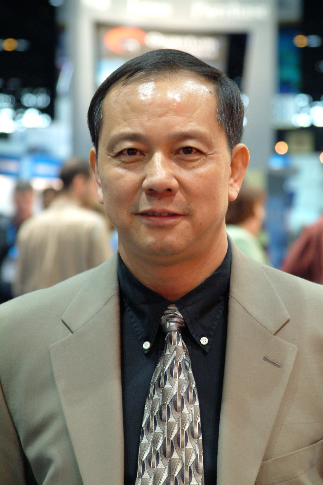 胡克照片 (1).jpg